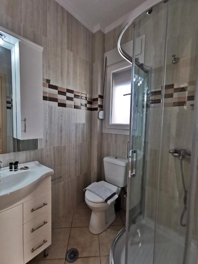 Marine Apartments Venetiko Paralia Agias Foteinis المظهر الخارجي الصورة